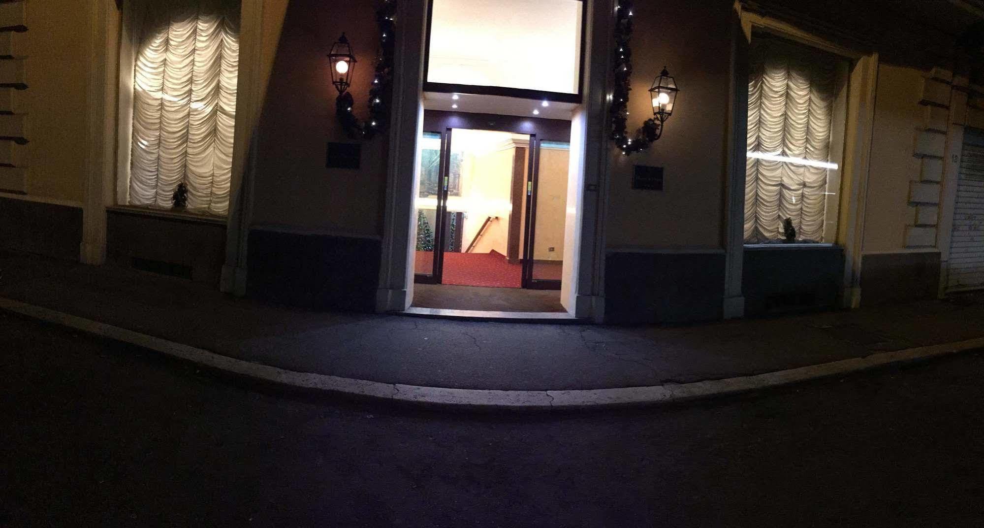 Centro Hotel 3*